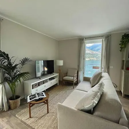Il Noce Lake View Apartment Lezzeno Exterior photo